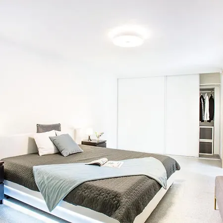 Appartement The Royal Goat Near Castle And Presidential Palace *